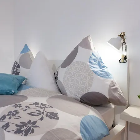 Apartment Wichertstrasse 47
